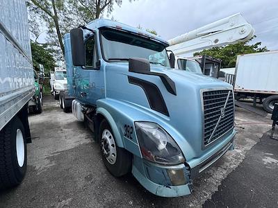 Used 2013 Volvo VNL Sleeper Cab 6x4, Semi Truck for sale #568145 - photo 2