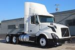 Used 2015 Volvo VNL Day Cab 6x4, Semi Truck for sale #912948 - photo 19
