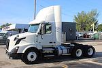 Used 2015 Volvo VNL Day Cab 6x4, Semi Truck for sale #912948 - photo 5