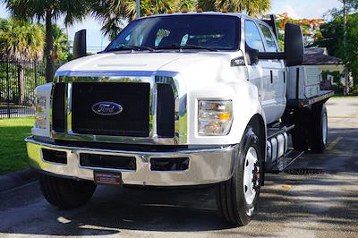 Used 2017 Ford F-750 Crew Cab 4x2, Flatbed Truck for sale #B10411 - photo 1