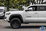 2021 Toyota Tacoma Double Cab 4WD, Pickup for sale #52318 - photo 9