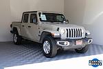 Used 2020 Jeep Gladiator Sport Crew Cab 4x4, Pickup for sale #53120 - photo 7