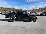 Used 2021 Jeep Gladiator Sport Crew Cab 4x4, Pickup for sale #5P2484A - photo 5