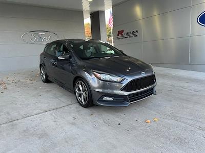 Used 2018 Ford Focus ST FWD, Hatchback for sale #3B63133A - photo 1