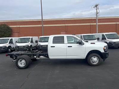 New 2024 Ram 3500 Tradesman Crew Cab 4WD, Cab Chassis for sale #RG364676 - photo 1