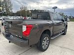 Used 2017 Nissan Titan SL Crew Cab 4x4, Pickup for sale #THN516326 - photo 8