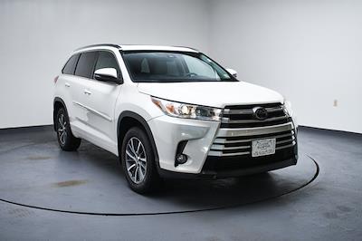 2018 Toyota Highlander AWD, SUV for sale #MT55009A - photo 1