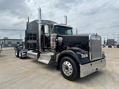 New 2025 Kenworth W900 6x4, Semi Truck for sale #0570549 - photo 1