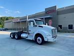 Used 2022 Kenworth T880 6x4, Semi Truck for sale #0575340 - photo 1