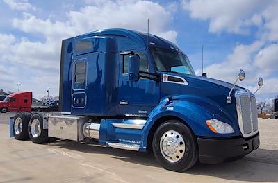 Used 2020 Kenworth T680 6x4, Semi Truck for sale #0575599 - photo 1