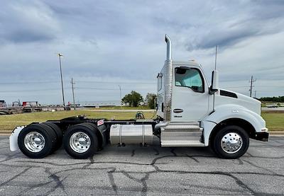 New 2025 Kenworth T880 6x4, Semi Truck for sale #0576712 - photo 2