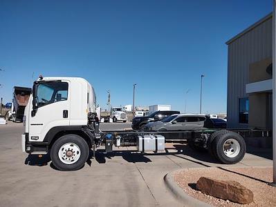 New 2025 Isuzu FTR Regular Cab 4x2, Cab Chassis for sale #0577750 - photo 1