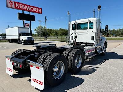 New 2025 Kenworth T880 6x4, Semi Truck for sale #0578334 - photo 2