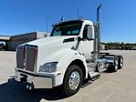 New 2025 Kenworth T880 6x4, Semi Truck for sale #0578334 - photo 3