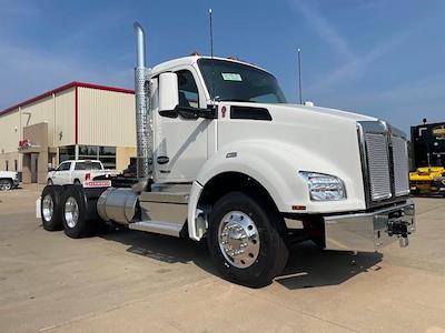 New 2025 Kenworth T880 6x4, Semi Truck for sale #0578338 - photo 1