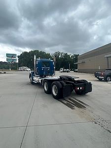 Used 2016 Kenworth T880 6x4, Semi Truck for sale #0579403 - photo 2