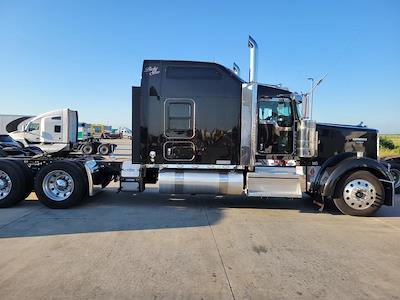 Used 2021 Kenworth W900 6x4, Semi Truck for sale #0579696 - photo 1