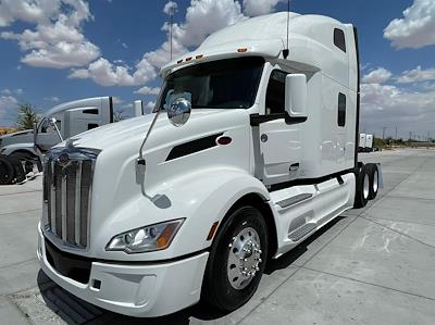 Used 2022 Peterbilt 579 6x4, Semi Truck for sale #0579913 - photo 1