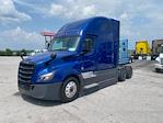 Used 2022 Freightliner Cascadia Sleeper Cab 6x4, Semi Truck for sale #0580263 - photo 3