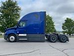 Used 2022 Freightliner Cascadia Sleeper Cab 6x4, Semi Truck for sale #0580263 - photo 9