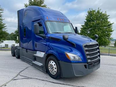 Used 2022 Freightliner Cascadia Sleeper Cab 6x4, Semi Truck for sale #0580264 - photo 1