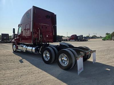 Used 2020 Freightliner Cascadia Sleeper Cab 6x4, Semi Truck for sale #0580278 - photo 2