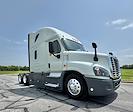 Used 2019 Freightliner Cascadia Sleeper Cab 6x4, Semi Truck for sale #0580389 - photo 1