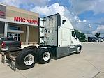 Used 2017 Freightliner Cascadia Sleeper Cab 6x4, Semi Truck for sale #0580539 - photo 2