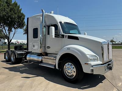 Used 2020 Kenworth T880 6x4, Semi Truck for sale #0580552 - photo 1