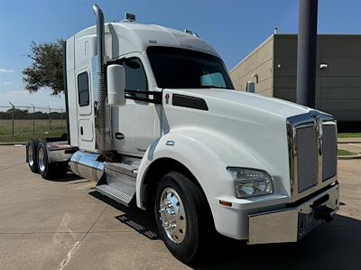 Used 2020 Kenworth T880 6x4, Semi Truck for sale #0580553 - photo 1