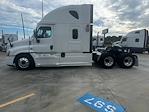 Used 2016 Freightliner Cascadia Sleeper Cab 6x4, Semi Truck for sale #0580918 - photo 6