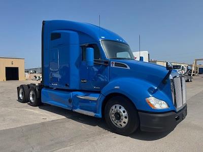 Used 2022 Kenworth T680 6x4, Semi Truck for sale #0581599 - photo 2