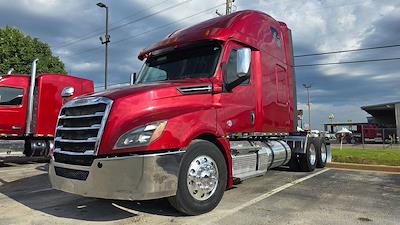 Used 2020 Freightliner Cascadia Sleeper Cab 6x4, Semi Truck for sale #0581943 - photo 1