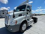 Used 2016 Freightliner Cascadia Day Cab 4x2, Semi Truck for sale #0581987 - photo 3