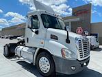 Used 2016 Freightliner Cascadia Day Cab 4x2, Semi Truck for sale #0581988 - photo 1