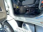 Used 2016 Freightliner Cascadia Day Cab 4x2, Semi Truck for sale #0581988 - photo 12