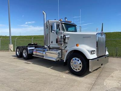 New 2025 Kenworth W900 6x4, Semi Truck for sale #0582033 - photo 1