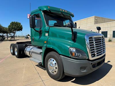 Used 2016 Freightliner Cascadia Day Cab 6x4, Semi Truck for sale #0583152 - photo 1