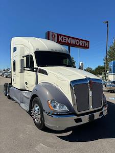 Used 2022 Kenworth T680 6x4, Semi Truck for sale #0584018 - photo 1