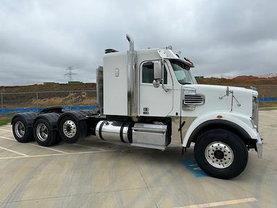 Used 2019 Freightliner 122SD 8x4, Semi Truck for sale #0584029 - photo 1