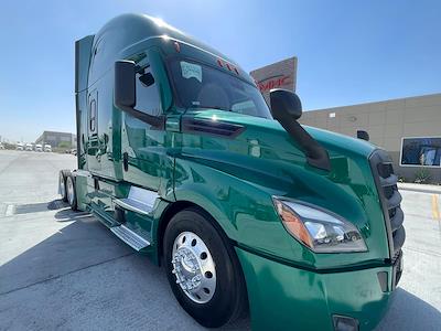 Used 2021 Freightliner Cascadia Sleeper Cab 6x4, Semi Truck for sale #0586465 - photo 1