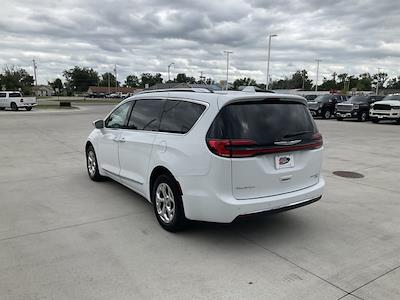 Used 2021 Chrysler Pacifica Limited AWD, Minivan for sale #M1749 - photo 2