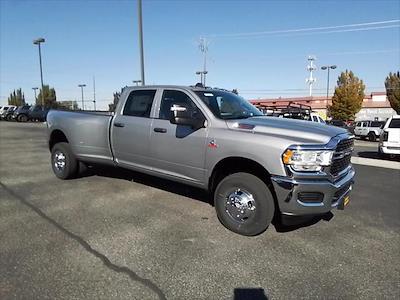 2024 Ram 3500 Crew Cab DRW 4x4, Pickup for sale #RG360261 - photo 1