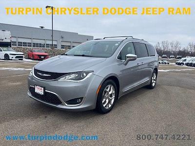 Used 2018 Chrysler Pacifica Limited FWD, Minivan for sale #24198C - photo 1