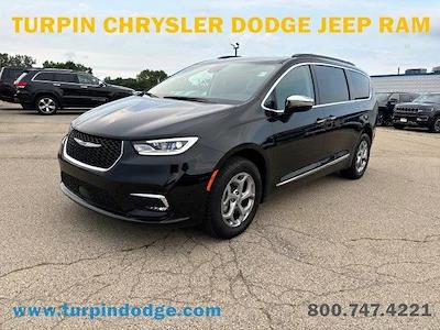 2023 Chrysler Pacifica AWD, Minivan for sale #72750 - photo 1