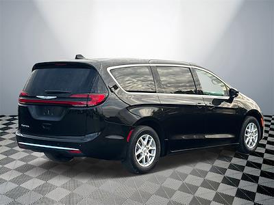 Used 2024 Chrysler Pacifica Touring L FWD, Minivan for sale #R148640A - photo 2