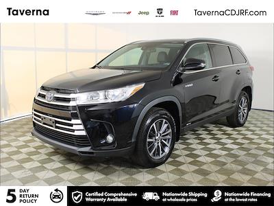 Used 2019 Toyota Highlander XLE AWD, SUV for sale #CV078768 - photo 1