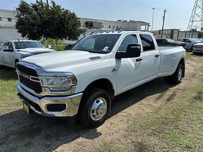 2024 Ram 3500 Crew Cab DRW 4x4, Pickup for sale #RG273041 - photo 2