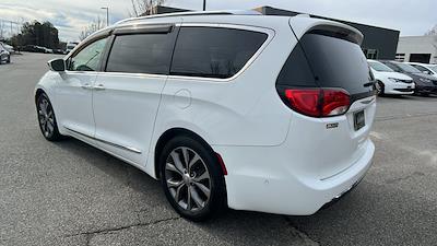 Used 2018 Chrysler Pacifica Limited FWD, Minivan for sale #C106952A - photo 2