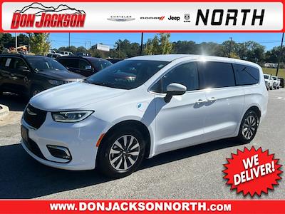 Used 2023 Chrysler Pacifica Hybrid Touring L FWD, Minivan for sale #J14092 - photo 1